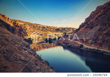图库照片: view of the river valley