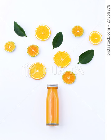 图库照片 healthy drink bottle of orange juice with slice o