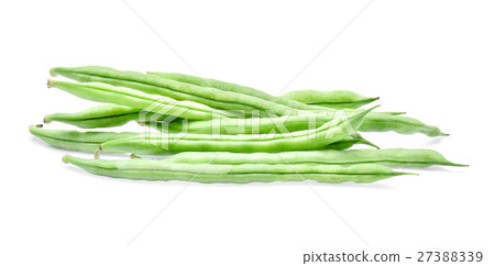 图库照片: green beans on white background