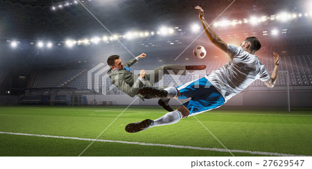 图库照片: soccer player in attack