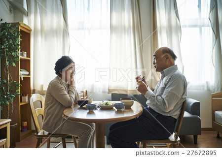 图库照片: 高级生活场景