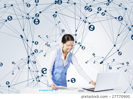 electronic照片,电子哥electronic照片 图库照片: electronic business and networking