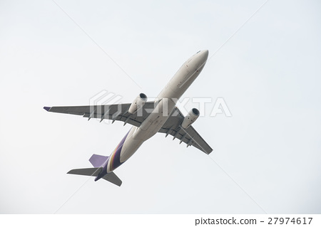 图库照片: commercial plane model isolated