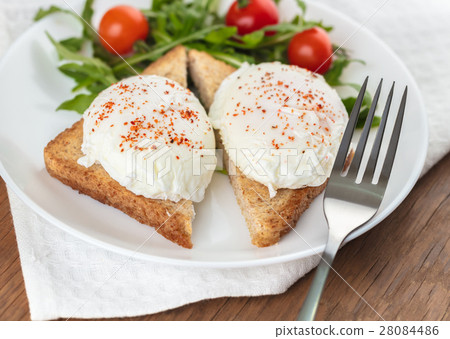 图库照片: the poached eggs