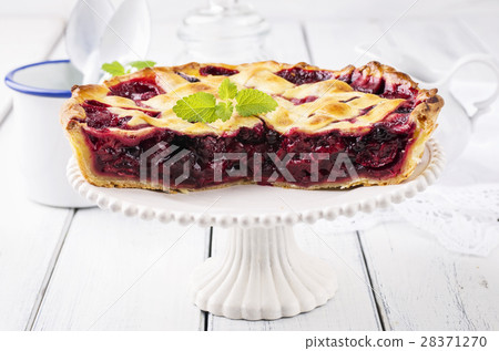 图库照片: cherry pie