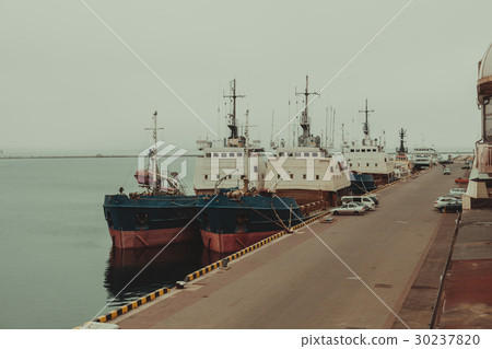 图库照片: two ship in sea port