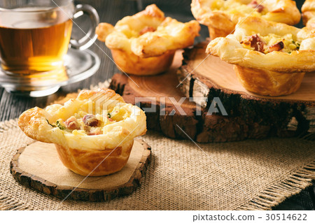 图库照片: mini pies with mashed potatoes, bacon and cheese