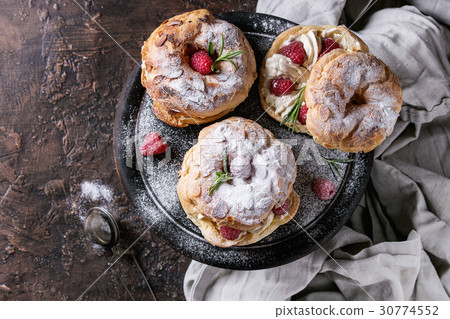 图库照片 choux cake paris brest with raspberries