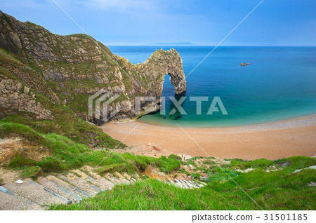 图库照片: durdle door on the jurassic coast of dorset, uk