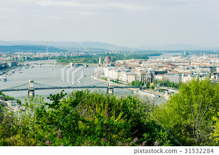 图库照片: view of budapest city and danube river, hungary