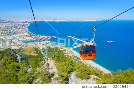 图库照片: aerial view of antalya from tunektepe cableway