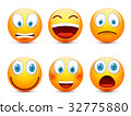 插图素材: emoji emoticon icon vector. smiley