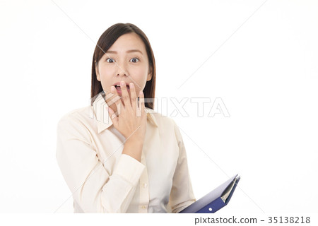 图库照片: 一个惊讶的表情的女人