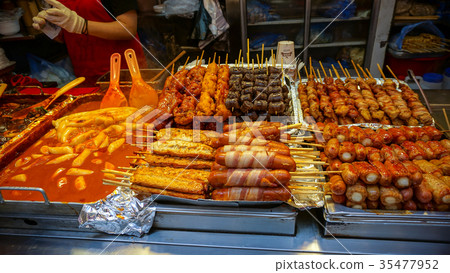 图库照片: seoul, korea street food stall, hotdog, soondae