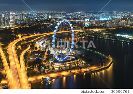 图库照片: singapore beautiful cityview from ocbc skyway