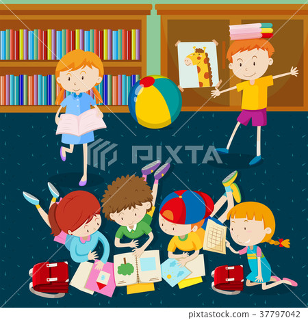 reading图片,singing图片 插图素材: children reading books in classroom