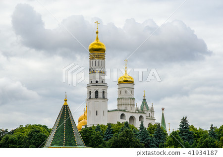 图库照片: the ivan the great bell tower