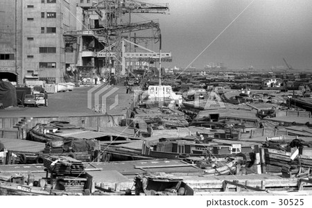 Yokohama · Yamashita Wharf January 1945 Yokohama · Yamashita Wharf January 1945 30525