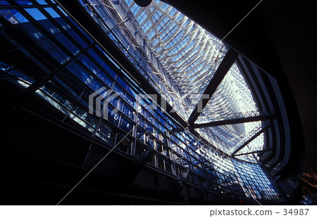 Skeleton · blue sky · contrast Skeleton · blue sky · contrast 34987