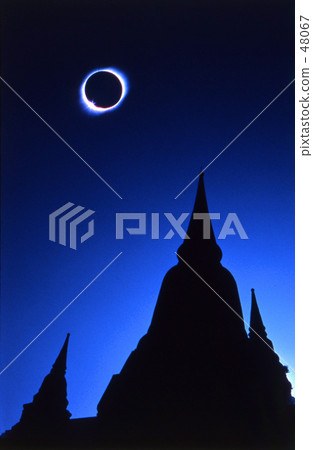 Ayutthaya remains and black sun 48067