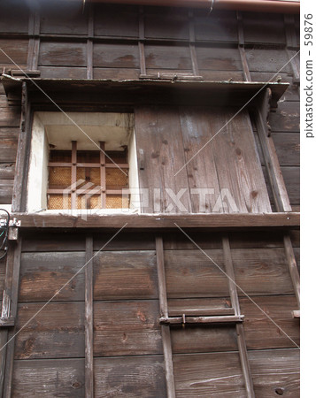 Small window of arsenal warehouse Small window of arsenal warehouse 59876