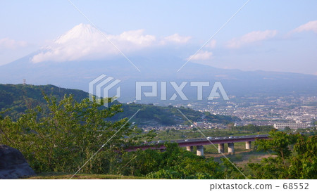 Tomei highway Tomei highway 68552