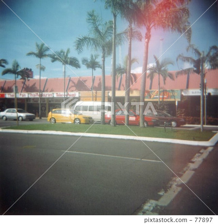 Tomica看起來像 Tomica看起來像 77897