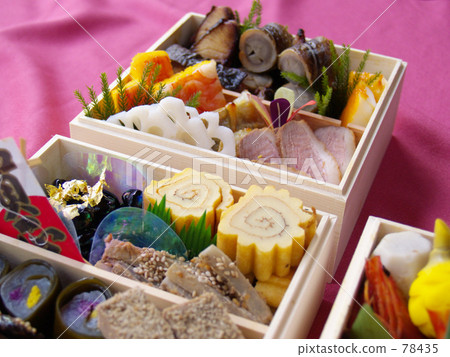 New Year dishes  78435