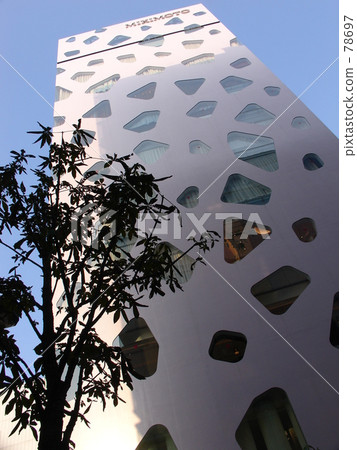 brown, browns, blue sky 78697