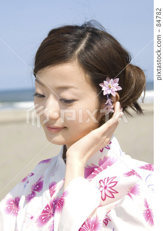 look downward, portrait, portraits 84782