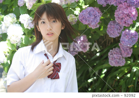 繡球花和風和學校的女孩 繡球花和風和學校的女孩 92092