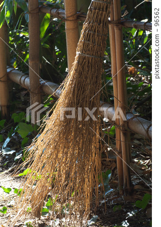 Bamboo broom Bamboo broom 96562