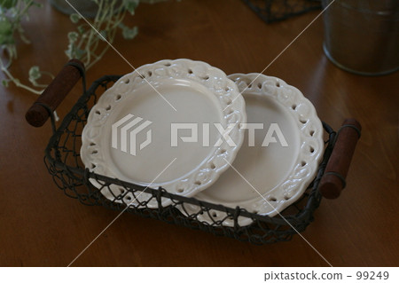 White small dish White small dish 99249