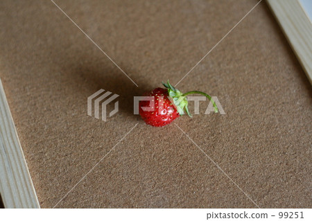 Strawberries 99251