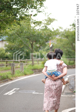 Mother of pearl (vertical) 107447