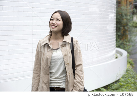 白天 面向前方 成年 107569