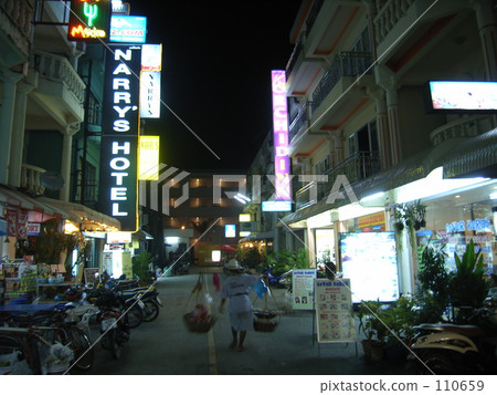 普吉島芭東海灘的後街 110659