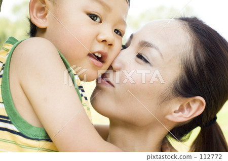 little child, female, females 112772