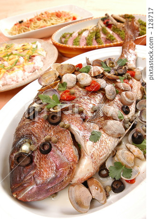Sea bream dish 128717