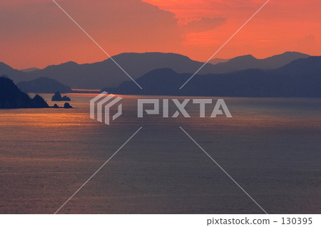 彩虹色的海 彩虹色的海 130395