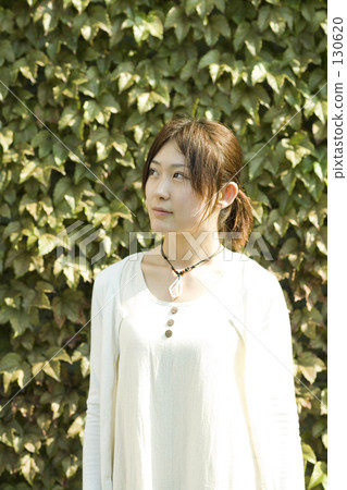 upper body, upper body shot, necklace 130620