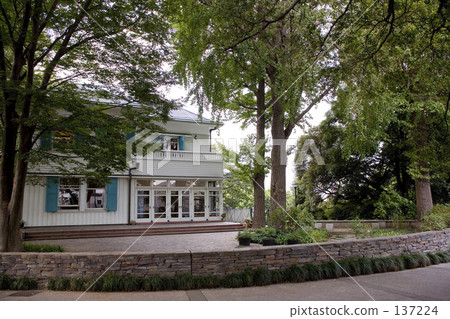 Ehrisman House 137224