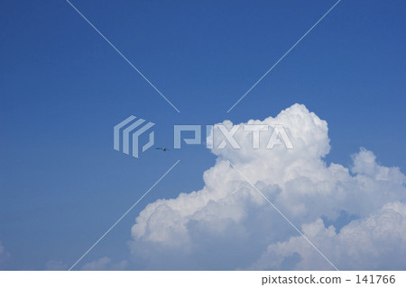  藍天和雲彩 141766