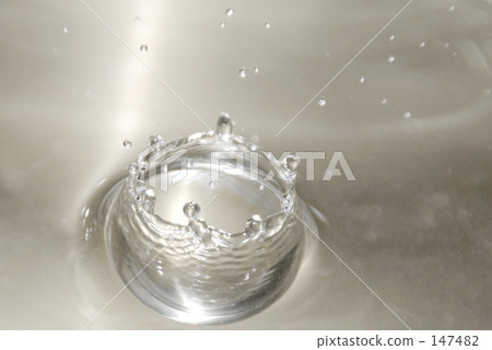 Platinum Crown 147482