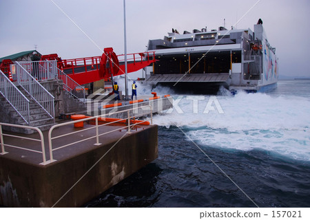 Ferry Bank 157021