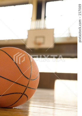 健身房和球 157089