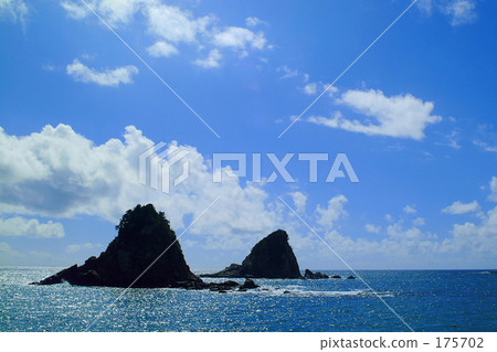 Tropical sky 3 175702