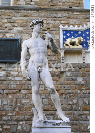 Michelangelo David statue 176935