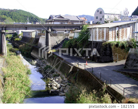 與河景觀 與河景觀 182155