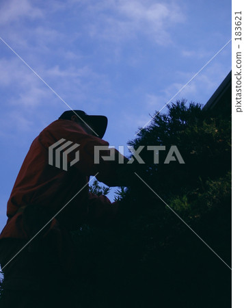 園丁的剪影 183621